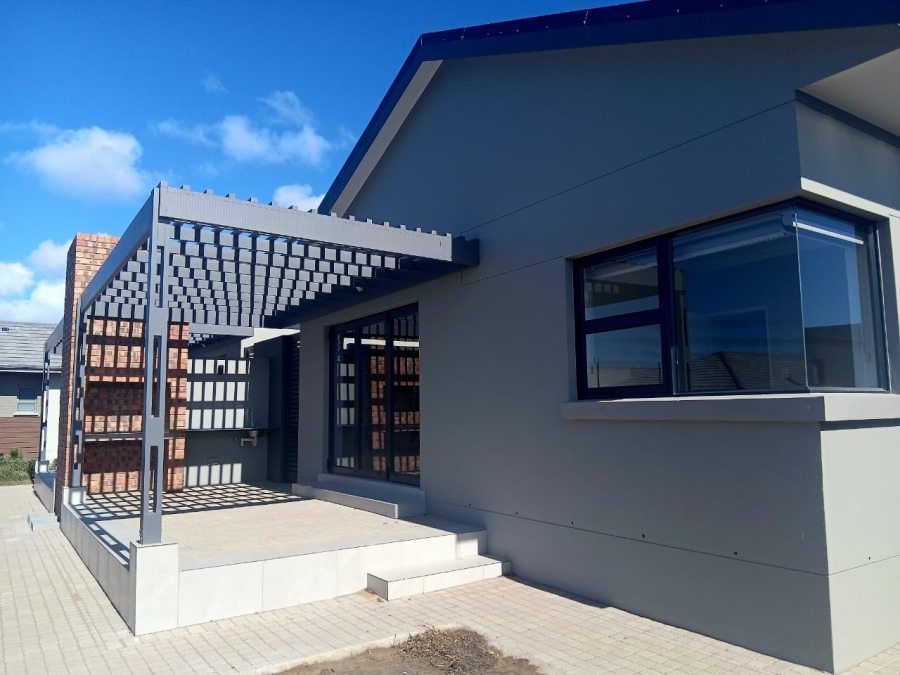 To Let 3 Bedroom Property for Rent in Dana Bay Western Cape